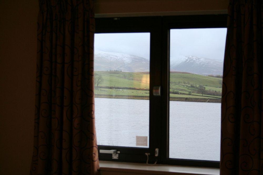 Days Inn Kendal - Killington Lake Экстерьер фото